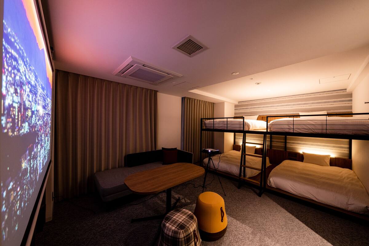 行政雙床房, 非吸煙房 (Bunk Bed) | 羽絨被、書桌、遮光布/窗簾 、熨斗/熨衣板