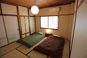 2 makuuhuonetta, ilmainen Wi-Fi, vuodevaatteet