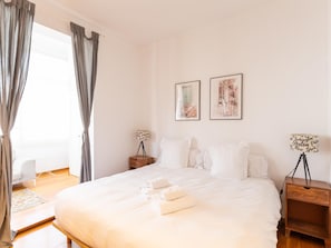 3 chambres, fer et planche à repasser, accès à Internet, literie fournie