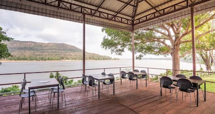 Pakse Golf Resort