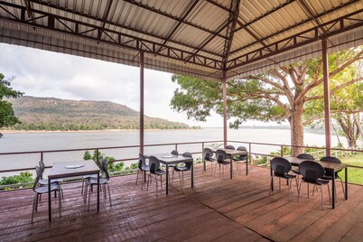 Pakse Golf Resort