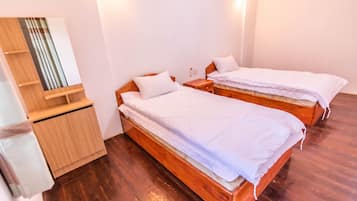 2 chambres, ameublement personnalisé, rideaux occultants