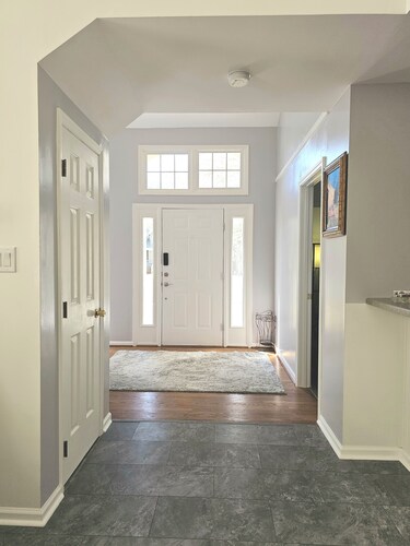 House near RDU and RTP with modern bathrooms and first floor bedroom