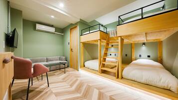 Iron/ironing board, free WiFi, bed sheets