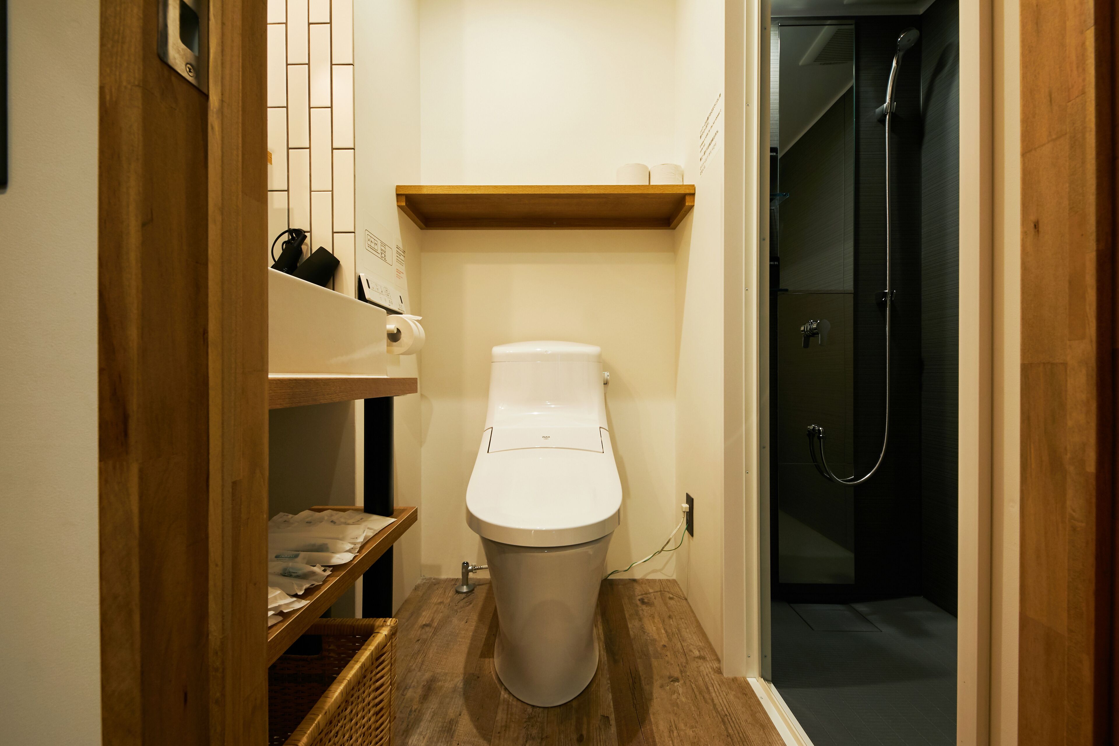 family studio, multiple beds, non smoking (7 pax) | bathroom | shower, free toiletries, hair dryer, slippers