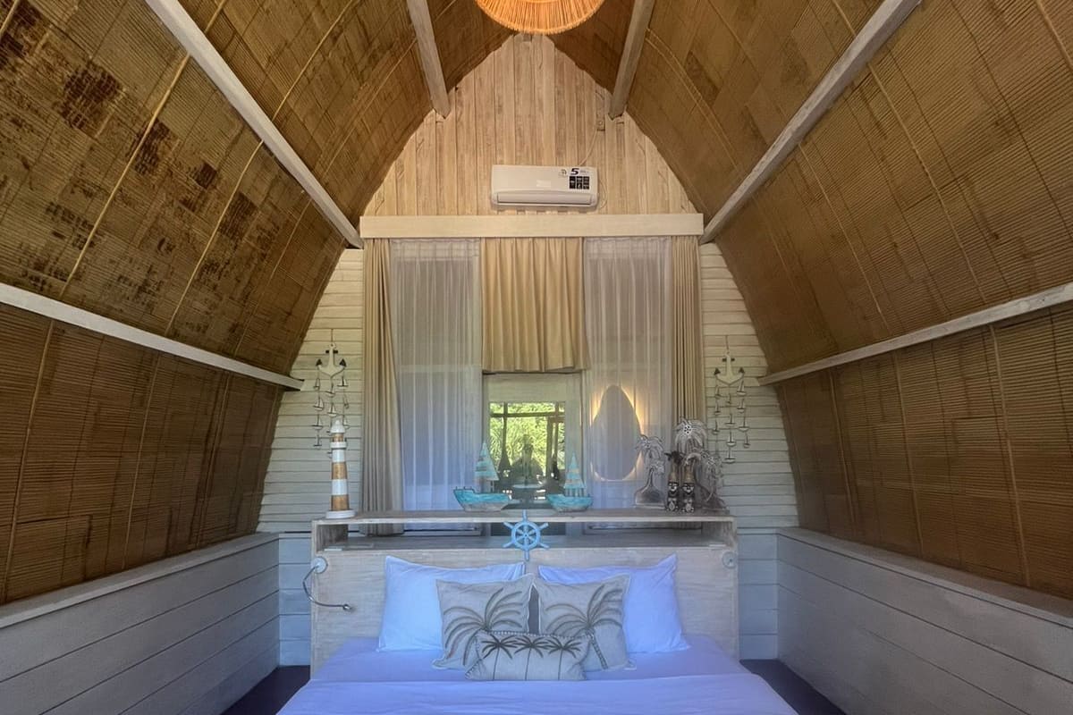 Superior Bungalow, 1 Bedroom, Non Smoking | 1 bedroom, in-room safe, free WiFi, bed sheets
