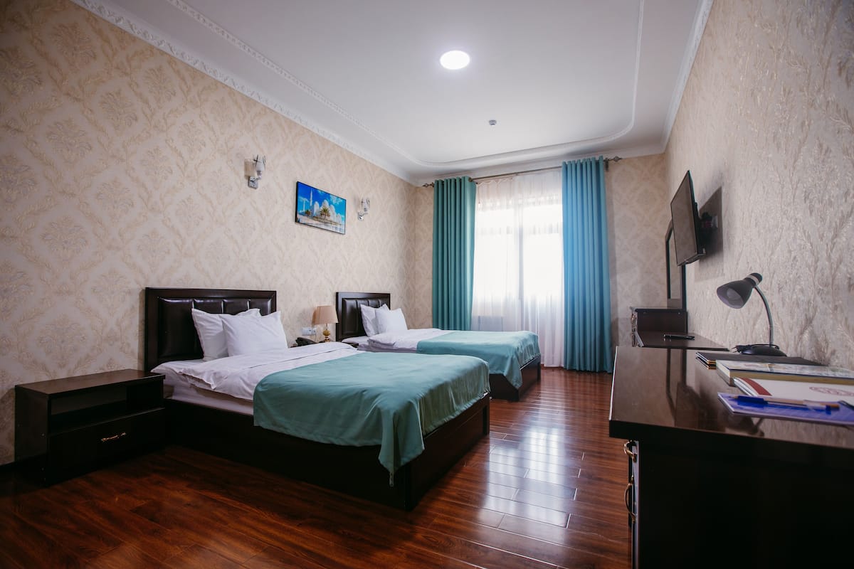 2 bedrooms, in-room safe, desk, laptop workspace
