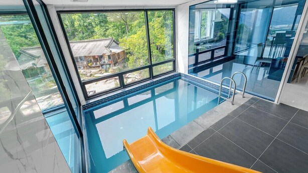 Ảnh chưa phân loại, 1 trong số 23 ảnh, nút