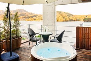 Room (Marilyn Monro(Open air SPA))