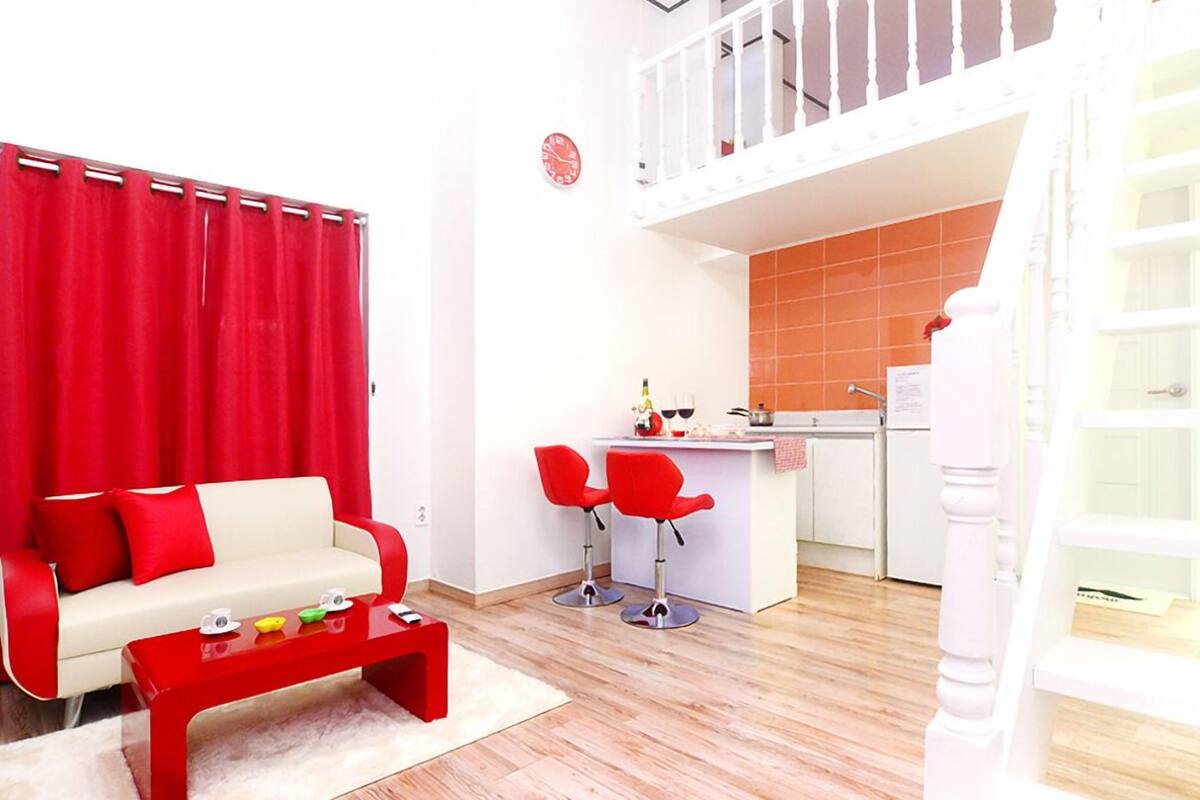 Room (Red(1F,SPA))