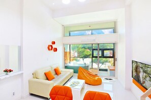 客房 (Orange(1F,SPA)) | 客厅