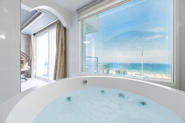 Jetted tub - Fostano (Sokcho)