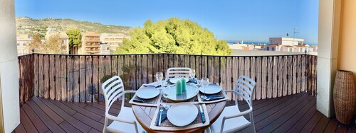 Luxury apartment with great sea views of Javea bay close to services and beaches