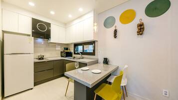 Family Villa, 2 Bedrooms (202) | Private kitchenette | Full-sized fridge, microwave, stovetop, espresso maker