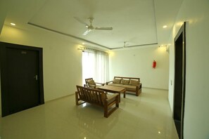 Lobby sitting area - Amar Abode - The Service Apartment (Udaipur)