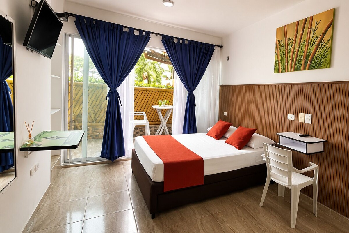 Habitación Doble con Aire Acondicionado piso 1 | Wifi gratis y ropa de cama