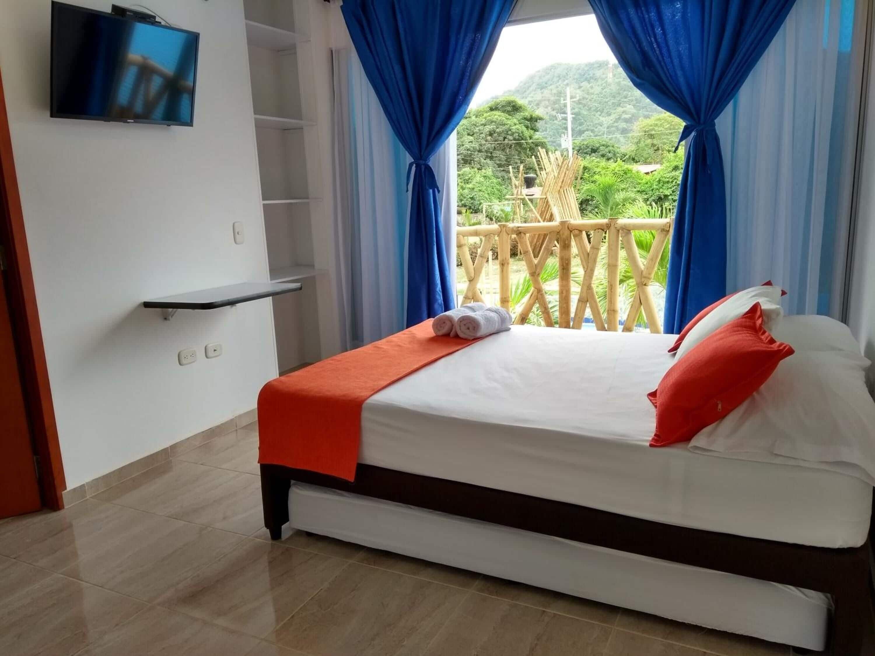 Wifi gratis y ropa de cama