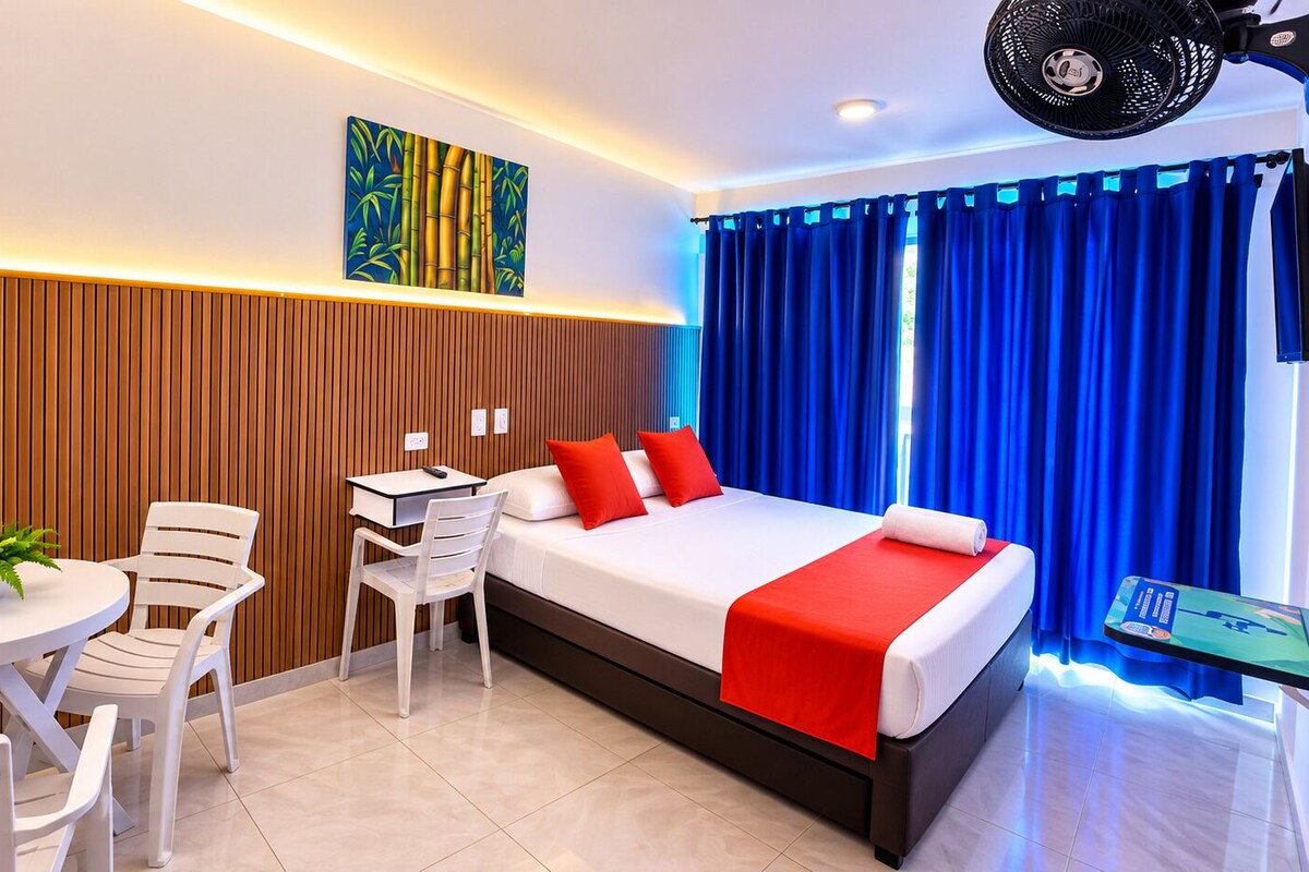 Habitación Doble con Aire Acondicionado piso 2 | Wifi gratis y ropa de cama