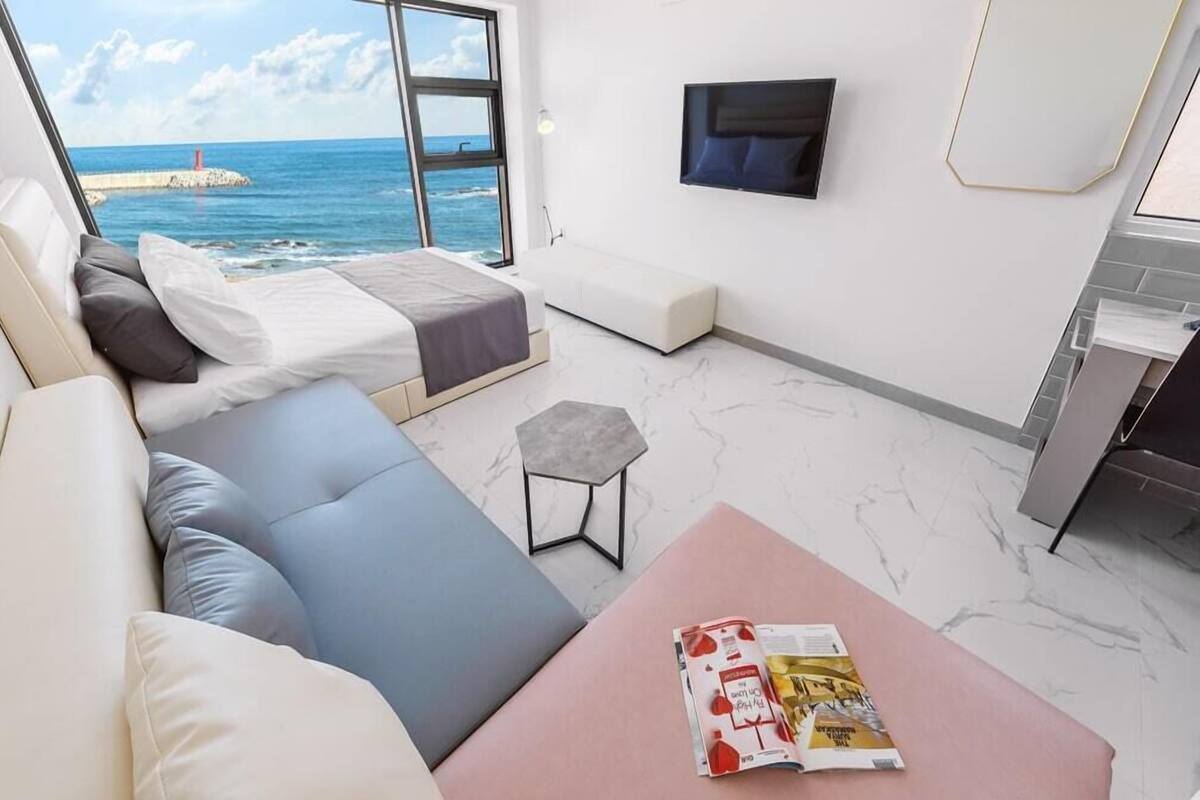 Room (201 (Deluxe Ocean view)) | 12 bedrooms