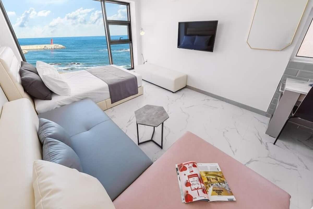 Room (201 (Deluxe Ocean view))