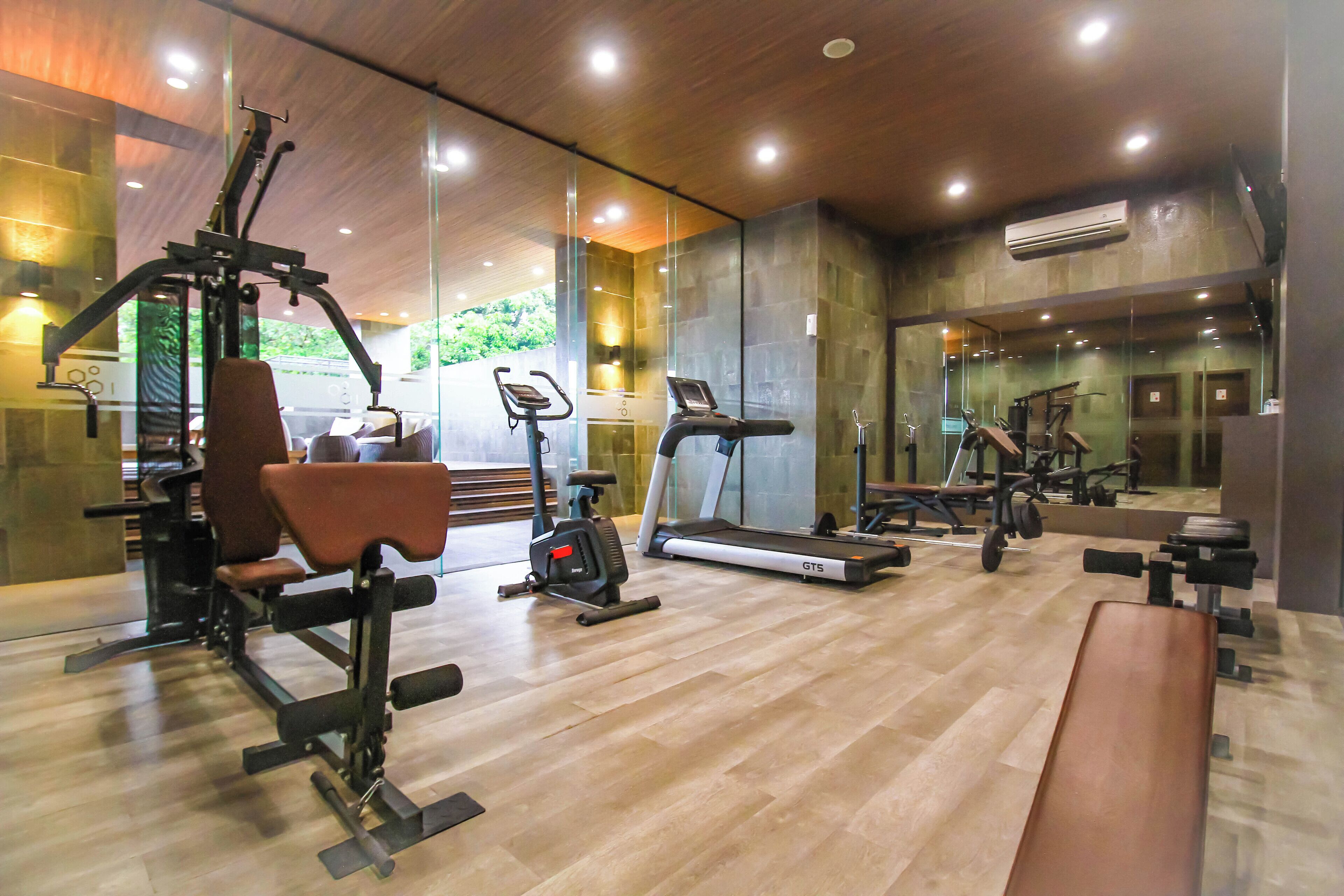ジム