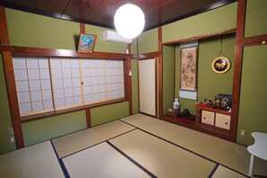 Japanese Style Room for 3 Guests | Iron/ironing board, free WiFi