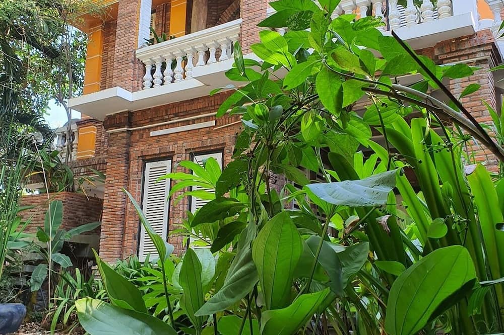 Brightness Villa