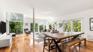 Living area - Amalfi Dream | Sorrento Luxe with Pool & Spa (Sorrento)