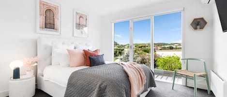 Amalfi Dream Queen Bedroom with TV