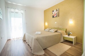 Villa | 3 bedrooms, desk, iron/ironing board, free cribs/infant beds - Villa Lavanda (Marcana)