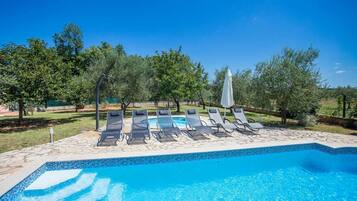 Villa | Pool | Seasonal outdoor pool, pool umbrellas, sun loungers