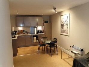 Apartment, Multiple Beds | Private kitchen