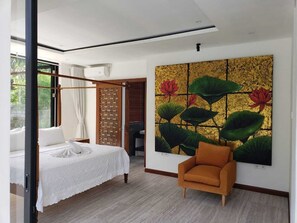 3 bedrooms, WiFi - Brand New Luxury Villa, with bright open space (Gianyar)