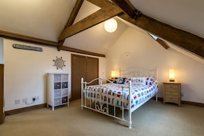 2 bedrooms - Shell Cottage 2 Bedroom Holiday (Tenby)