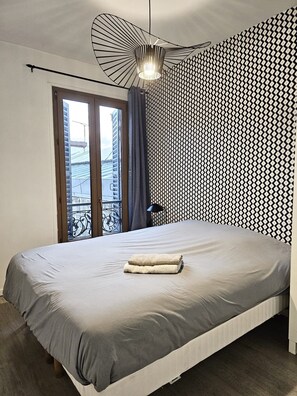 2 chambres, fer et planche à repasser, lit parapluie, Wi-Fi gratuit