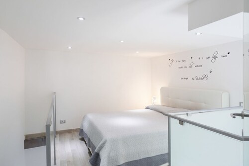 GuestHost - Cute flat in the heart of Monopoli