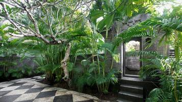 Entrée de l’hébergement