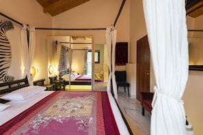 5 bedrooms, iron/ironing board, travel crib, WiFi