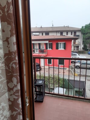 Interni