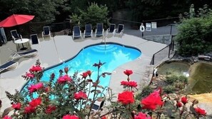 Cabane, 2 chambres | Piscine