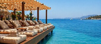 Mare Deluxe Residences & Villas