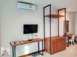 Escritorio y wifi gratis