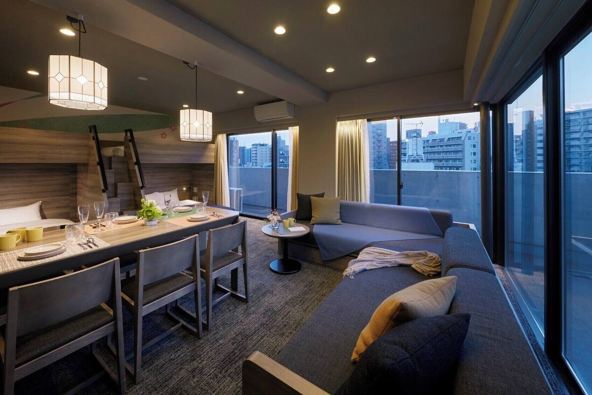Deluxe 6 Beds | 암막 커튼, 무료 WiFi, 침대 시트