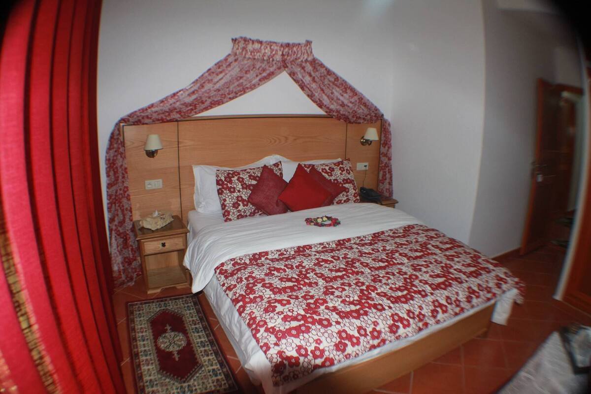 Double Room | Desk, blackout drapes, soundproofing, iron/ironing board (on request)
