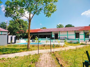 Property entrance - Nature's Sprout Wildmark Kanha Resort (Bichhiya)