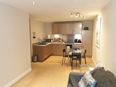 Birmingham Ruby 2-bedroom Apartment City Centre