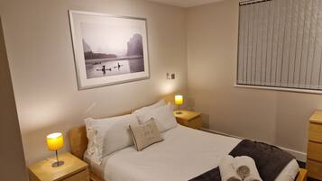 2 bedrooms, iron/ironing board, WiFi, bed sheets