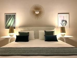 3 chambres, coffres-forts dans les chambres, Wi-Fi, draps fournis