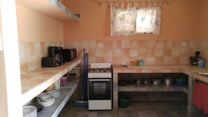 Fridge, microwave, oven, coffee/tea maker - Apartment 2 bedrooms with gorgeous ocean view, unless 100 meters from the beach (Jaco)