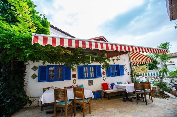 واجهة المنشأة